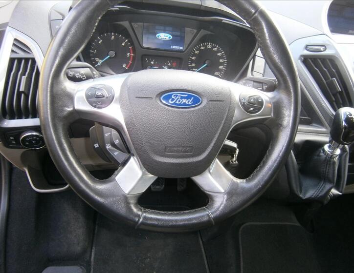 Ford Tourneo Custom 16