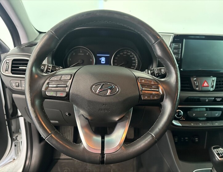 Hyundai i30 10