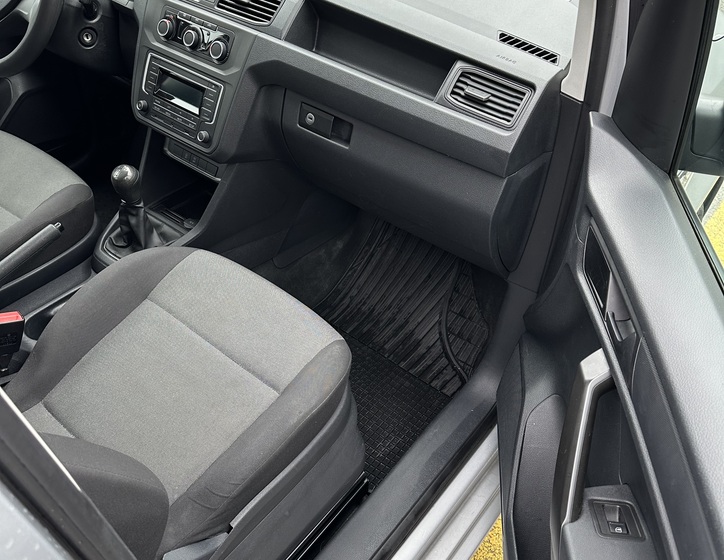 Volkswagen Caddy 18
