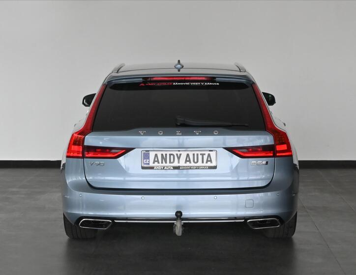 Volvo V90 4