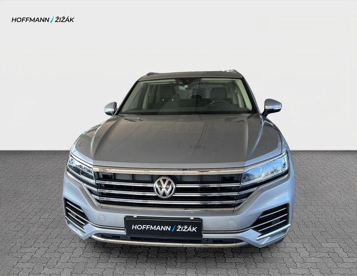 Volkswagen Touareg 2