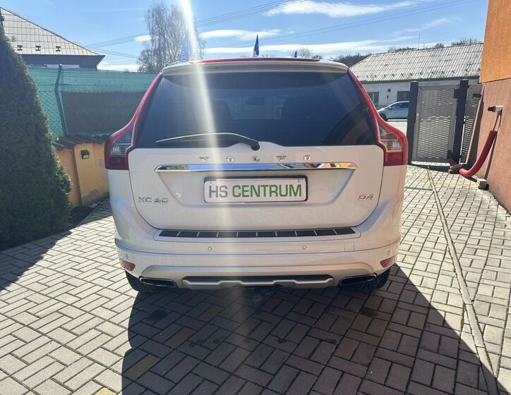 Volvo XC60 4