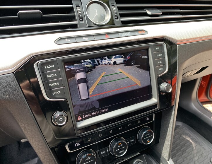 Volkswagen Passat 13