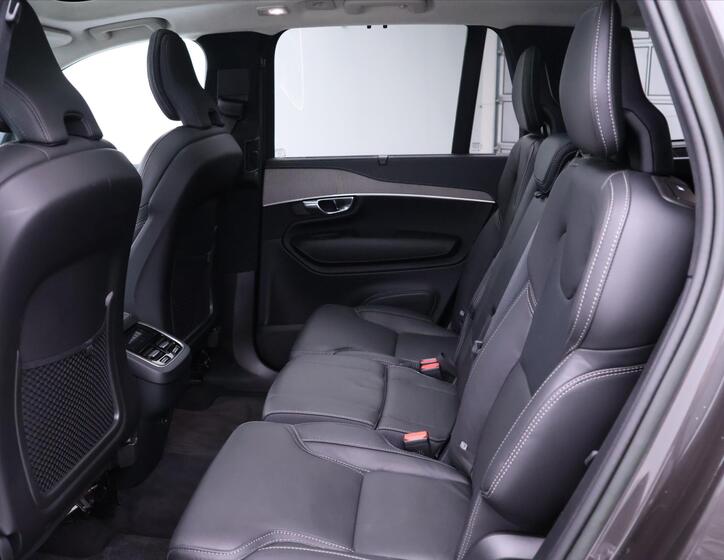 Volvo XC90 56