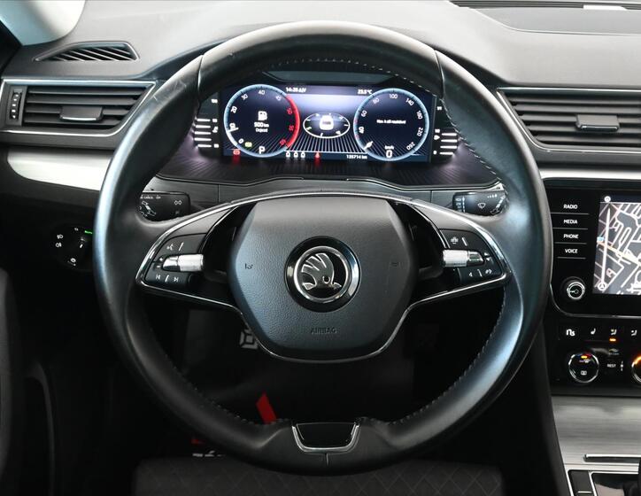Škoda Superb 16
