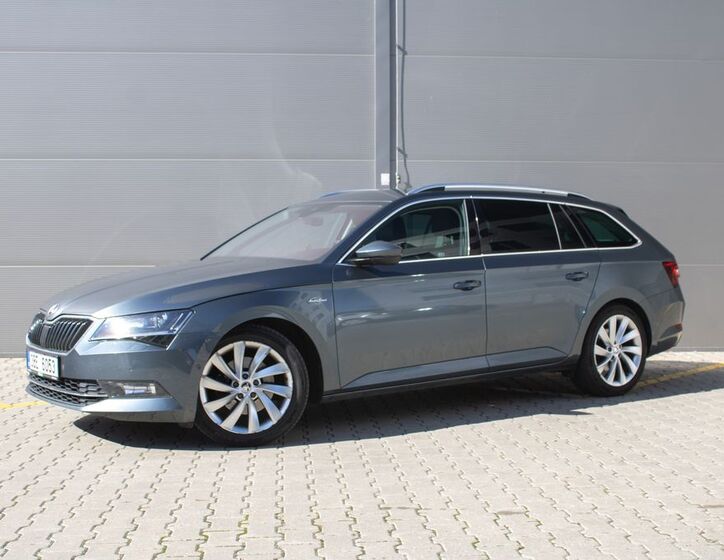 Škoda Superb 1