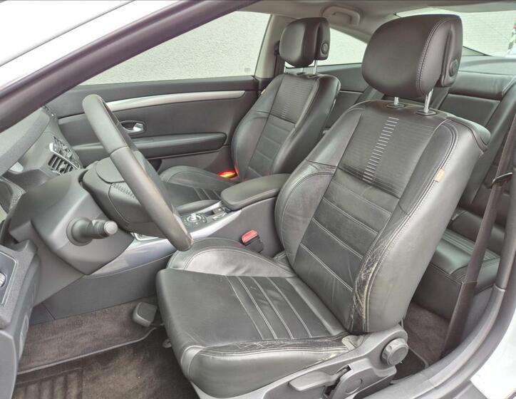 Renault Laguna 13