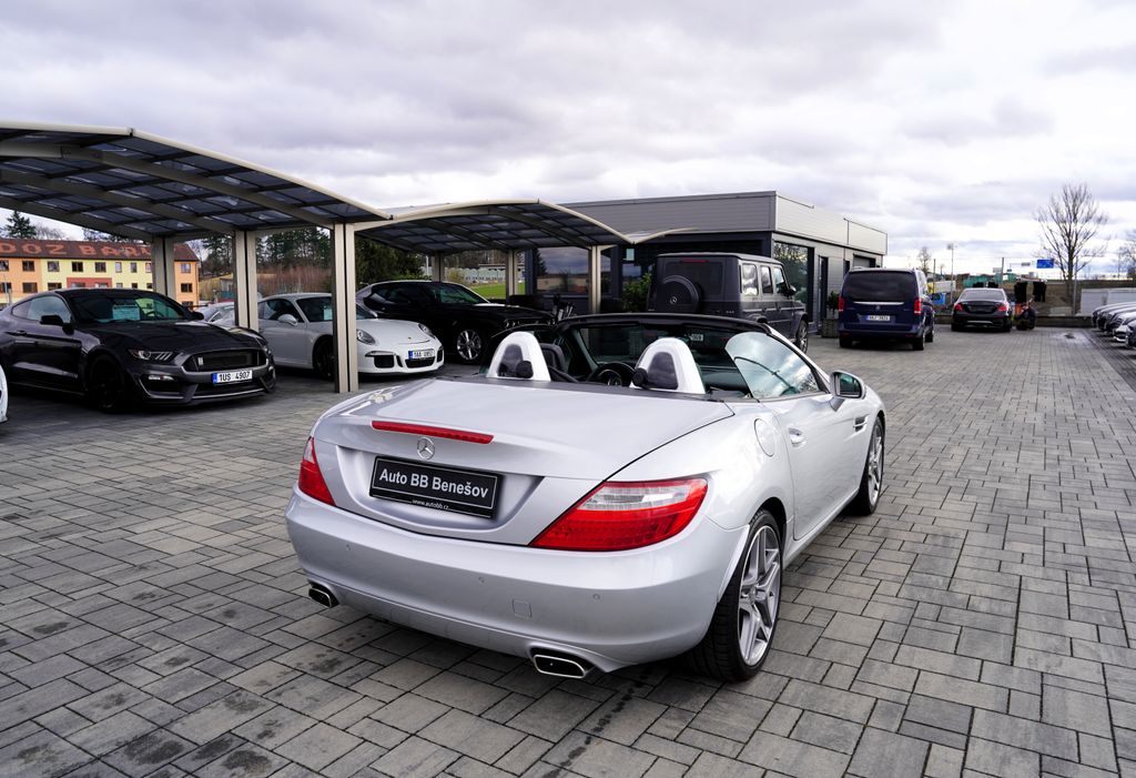 Mercedes-Benz SLK