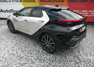 Toyota C-HR 4