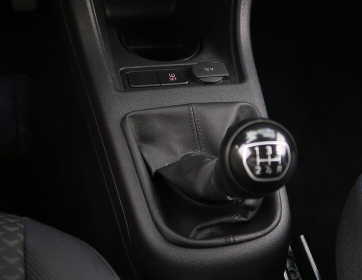 Volkswagen up! 16