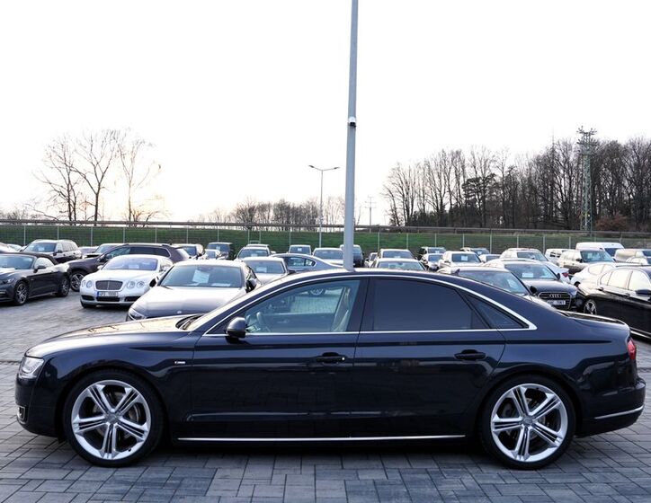 Audi A8 3