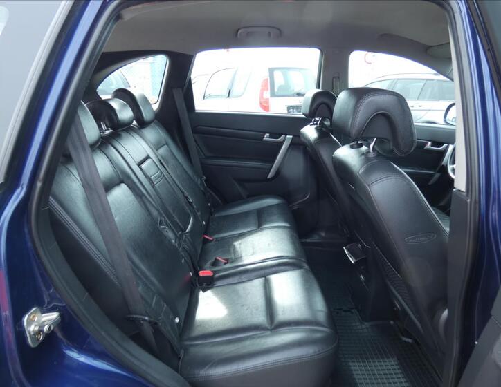 Chevrolet Captiva 11
