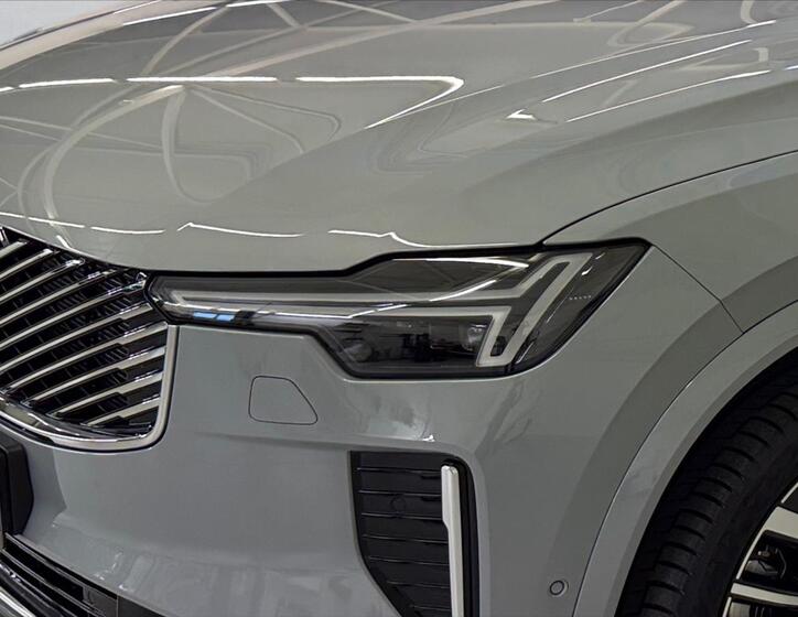 Volvo XC90 5