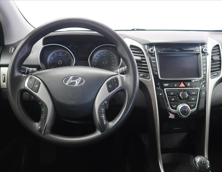 Hyundai i30 28