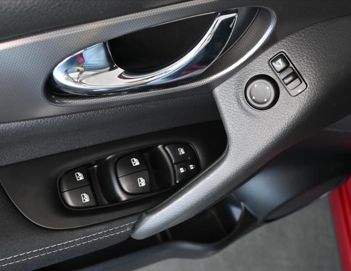 Nissan Qashqai 25