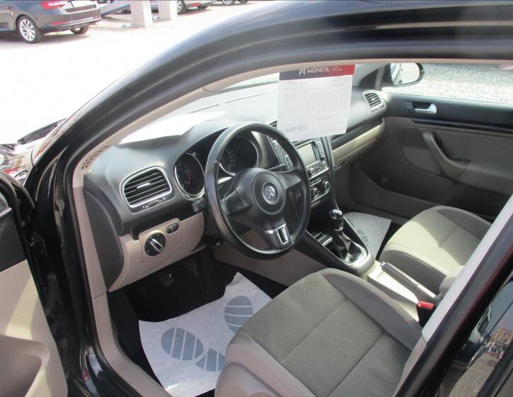 Volkswagen Golf 10