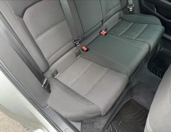 Volkswagen Passat 37