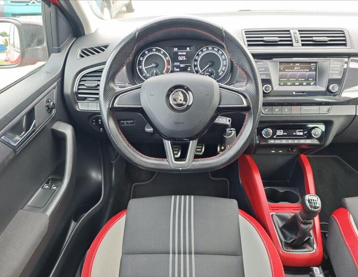 Škoda Fabia 16