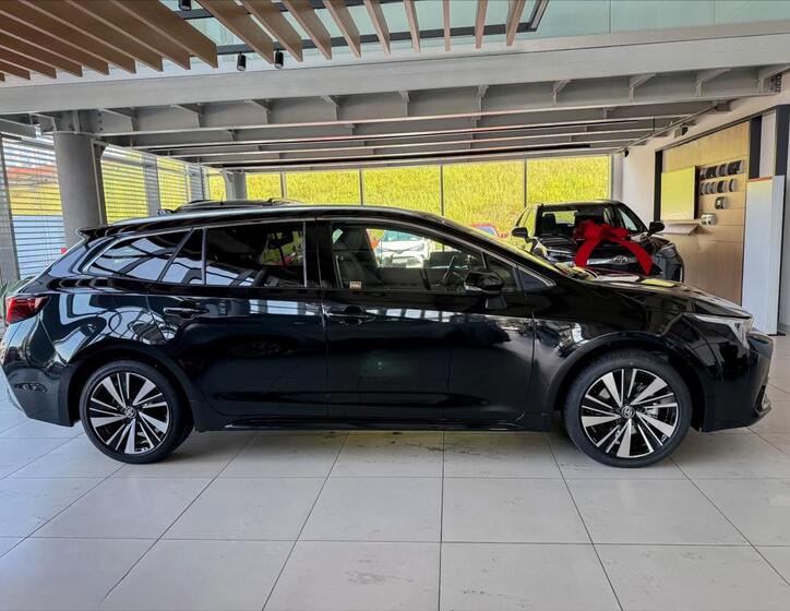 Toyota Corolla 4