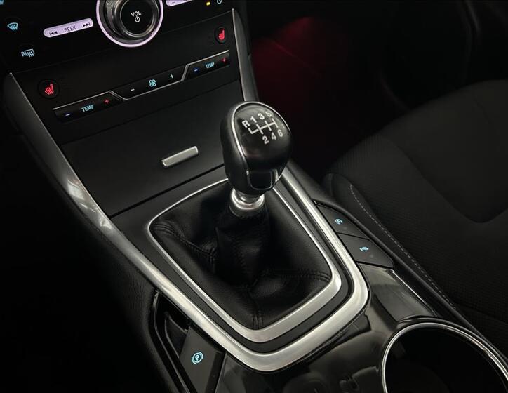Ford S-MAX 21