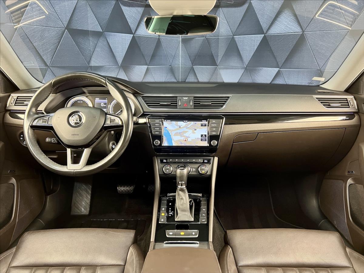Škoda Superb