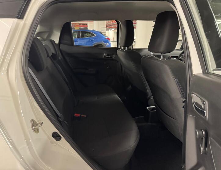 Suzuki Swift 8