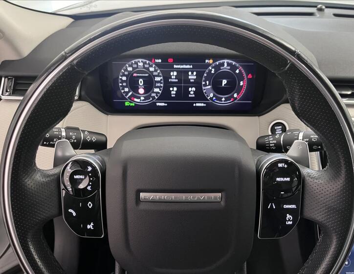 Land Rover Range Rover Velar 14