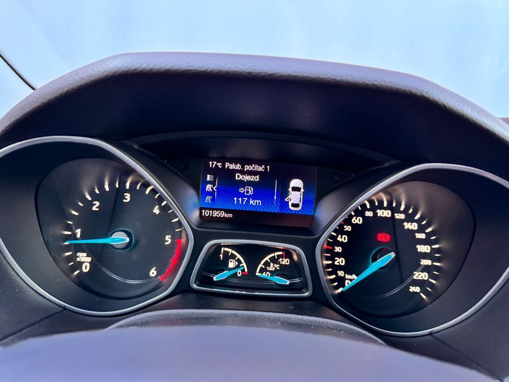 Ford Focus 16
