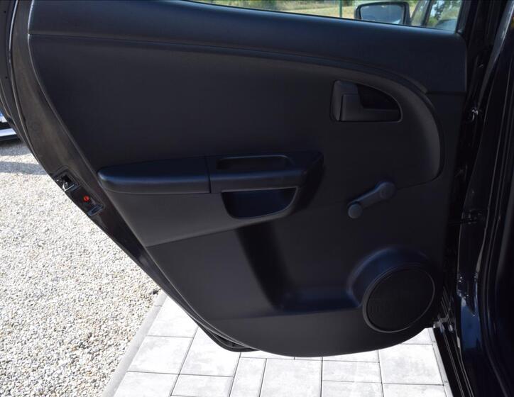 KIA Venga 25