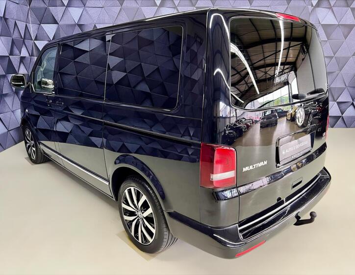 Volkswagen Multivan 5