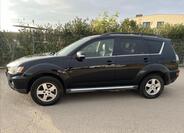 Mitsubishi Outlander 4