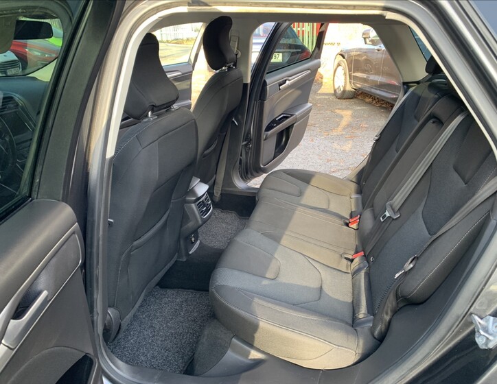 Ford Mondeo 17