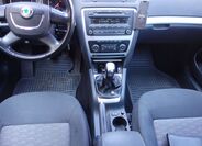 Škoda Octavia 10