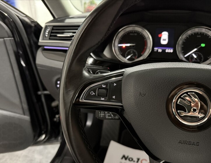 Škoda Superb 11