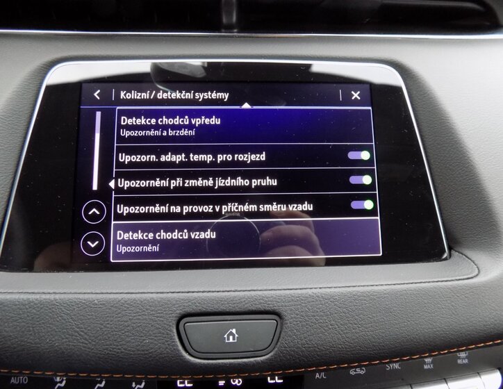Cadillac XT4 39