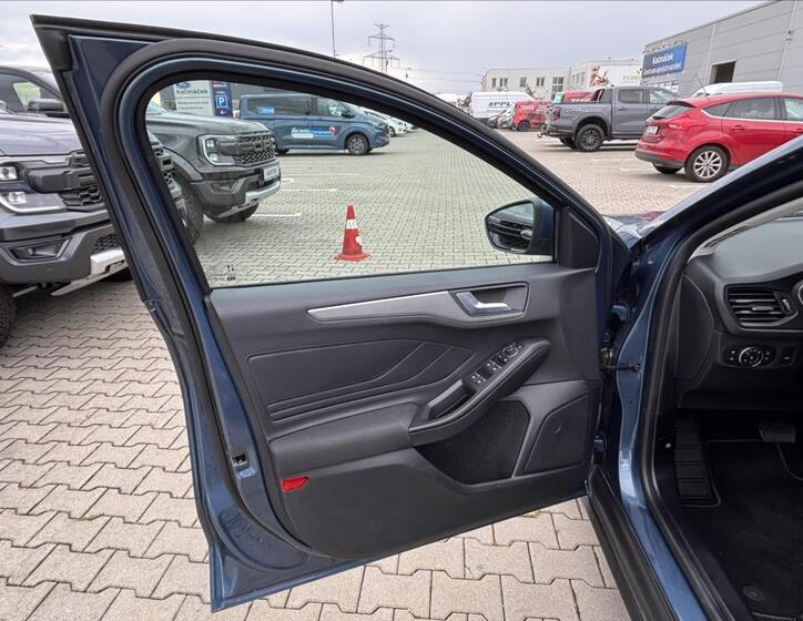 Ford Focus 18