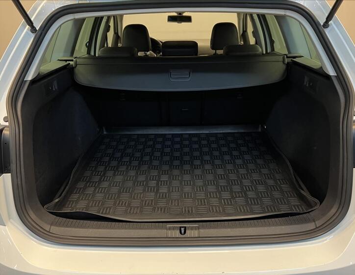 Volkswagen Golf 10