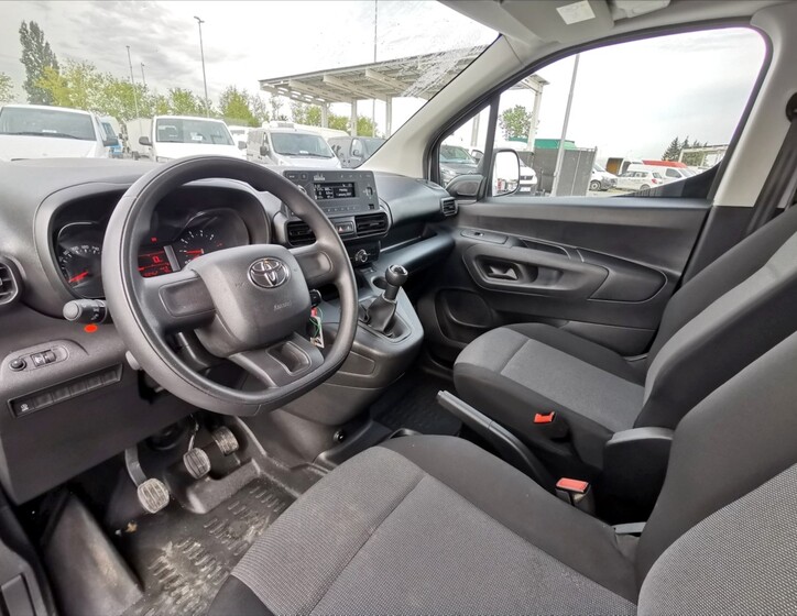 Toyota ProAce City 6