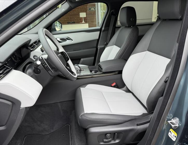 Land Rover Range Rover Velar 10