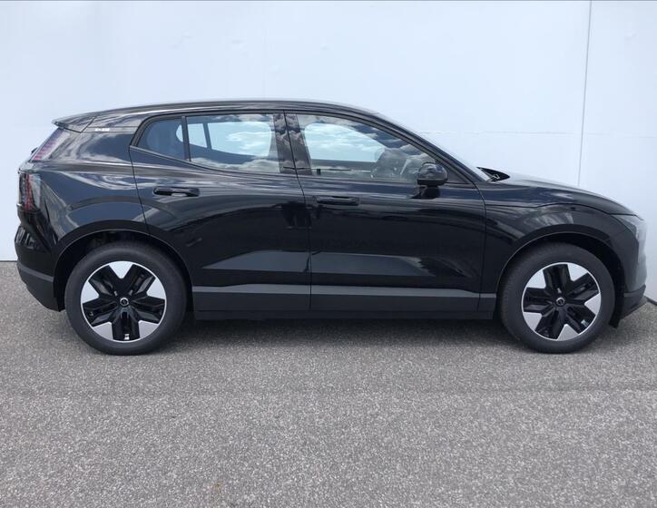 Volvo EX30 10