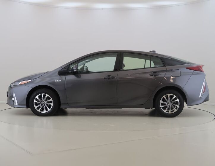 Toyota Prius 7