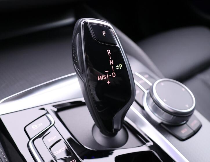 BMW Řada 5 37
