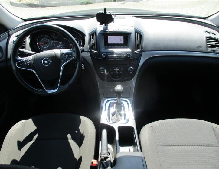 Opel Insignia 12