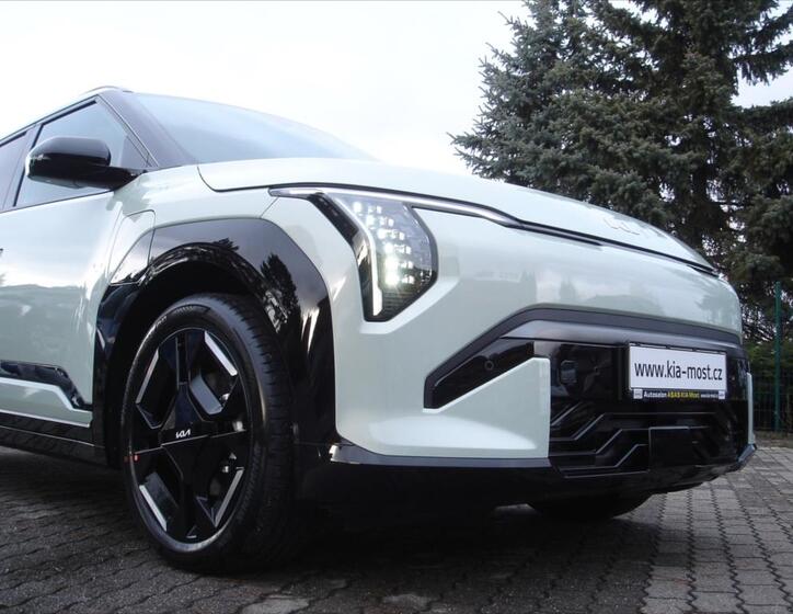 KIA EV3 15