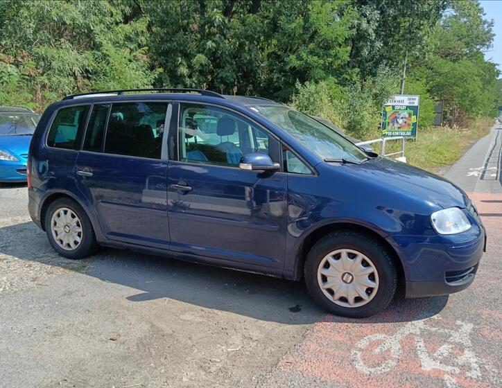 Volkswagen Touran 16