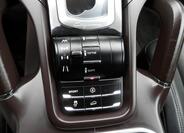 Porsche Cayenne 22
