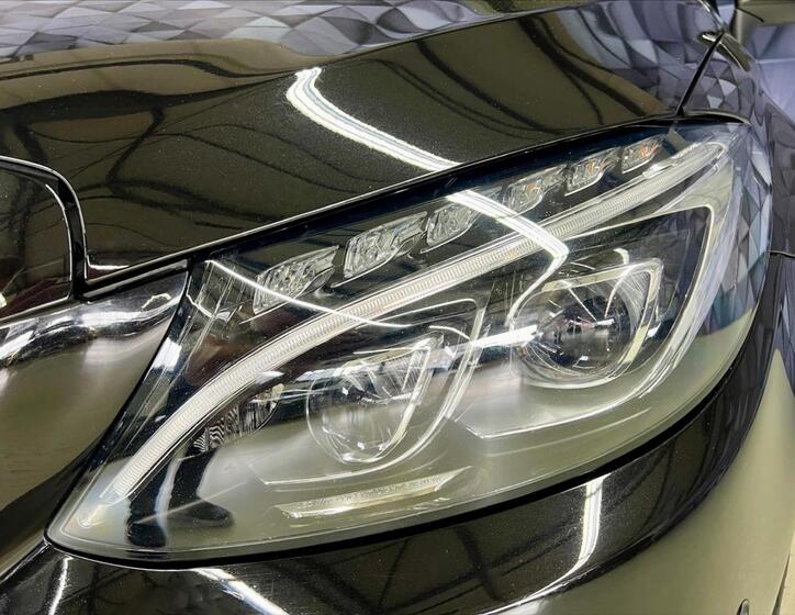 Mercedes-Benz Třídy C 8