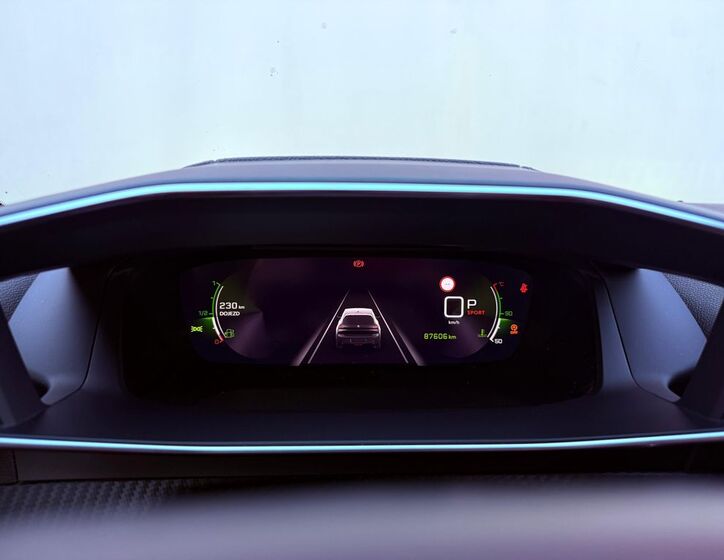 Peugeot 208 18