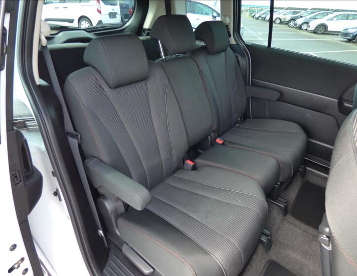 Mazda 5 43