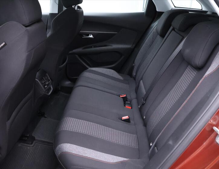 Peugeot 3008 16